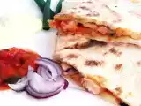 Rețetă Quesadilla cu pui si salsa picanta