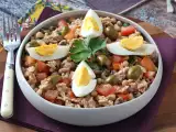 Rețetă Salată de porumb cu ton, ouă și măsline: preparat clasic portughez!