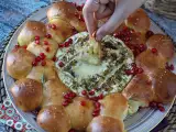 Rețetă Pâine brioșă în formă de fulg, cu brie fondant
