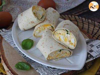 Rețetă Wrap moale și superproteic cu ou și feta