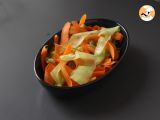 Etapa 4 - Salată tagliatelle din legume și sos de arahide