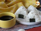 Etapa 15 - Ton onigiri, micul sandviș japonez triunghiular din orez - おにぎり