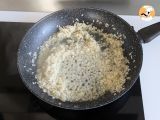 Etapa 5 - Risotto cu sfeclă roșie și gorgonzola: o explozie de culoare și arome intense