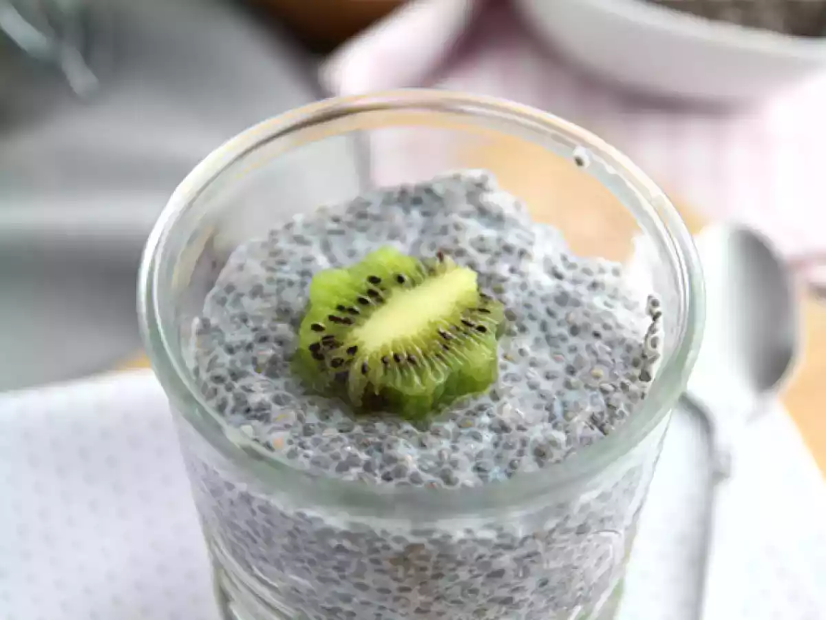 Budinca de chia si kiwi - poza 4