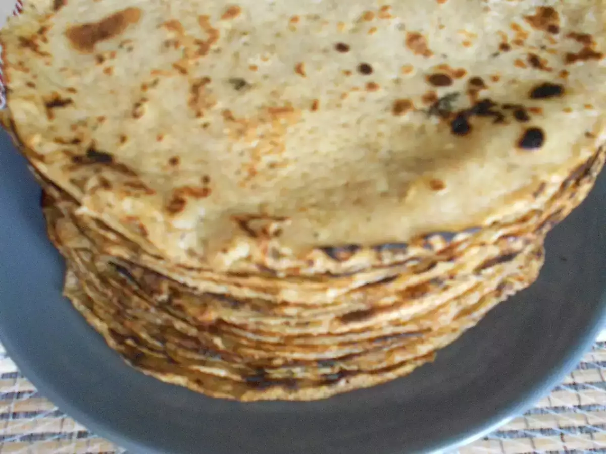 Clatite umplute cu crema de branza si avocado - poza 3