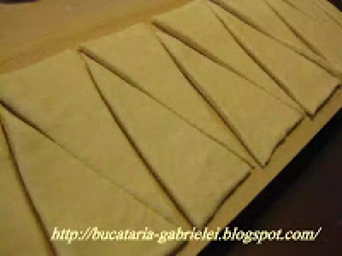 Croissant (Cornuri frantuzesti) - poza 6