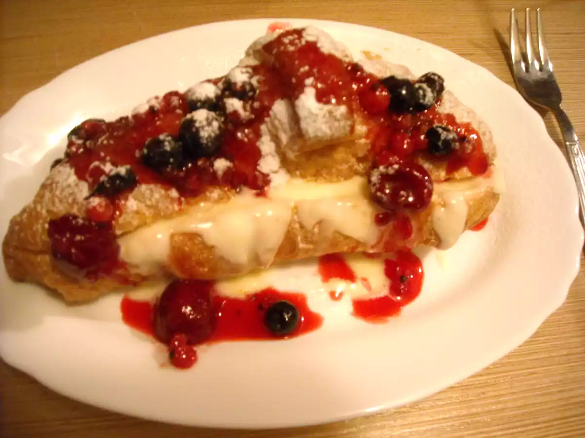 Croissant cu spuma de mascarpone - poza 2