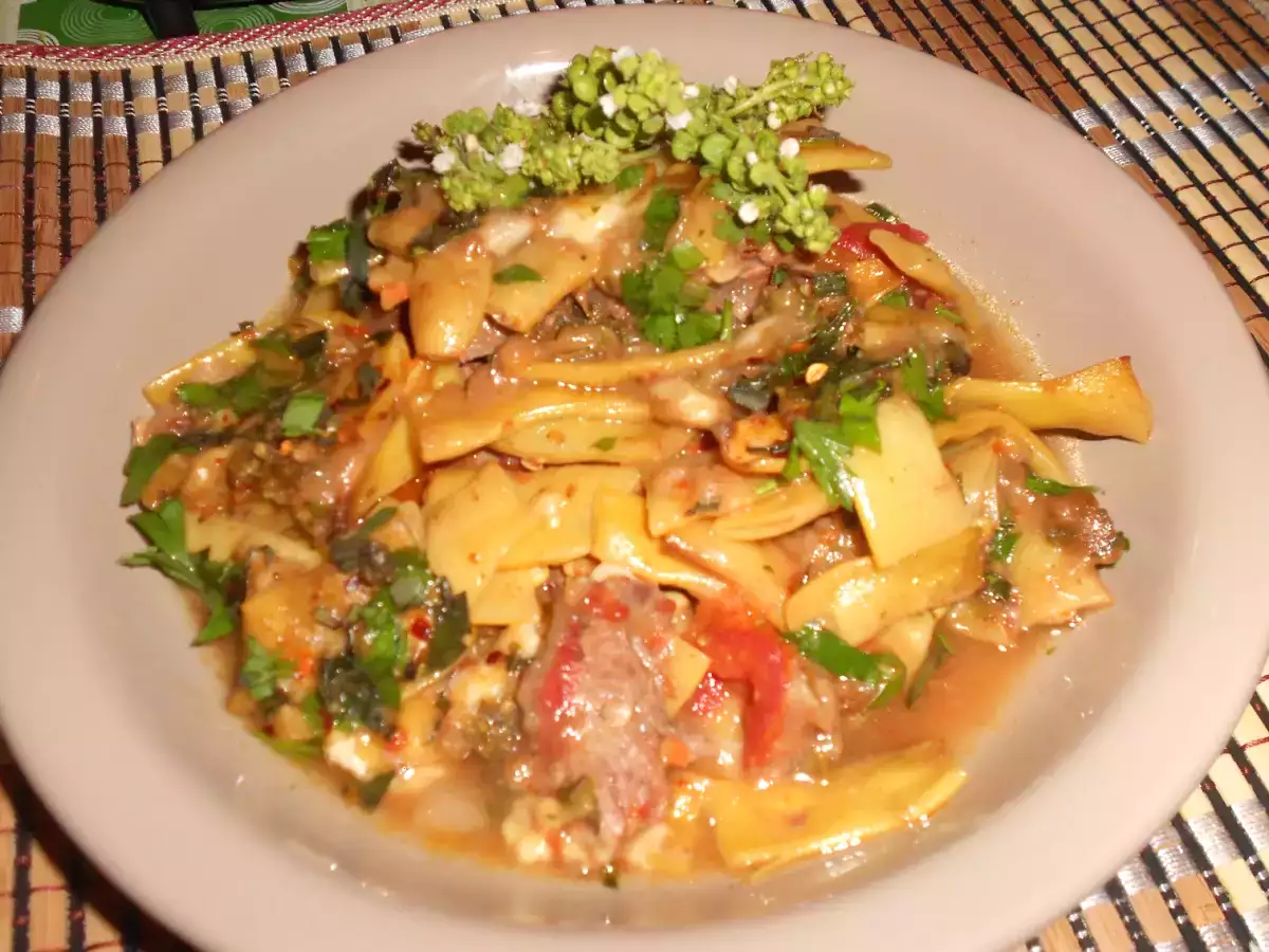 Fasole verde cu carne de vitel aromat la cuptor - poza 2