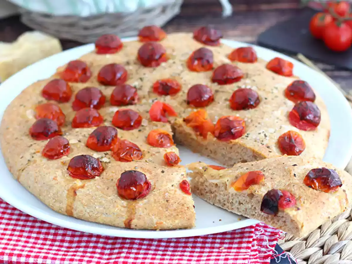 Foccacia cu rosii cherry - poza 2