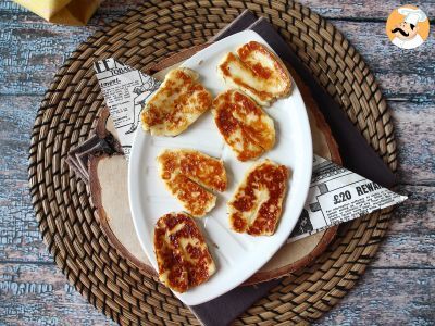 Halloumi prăjită la tigaie - cu miere și rozmarin - poza 5