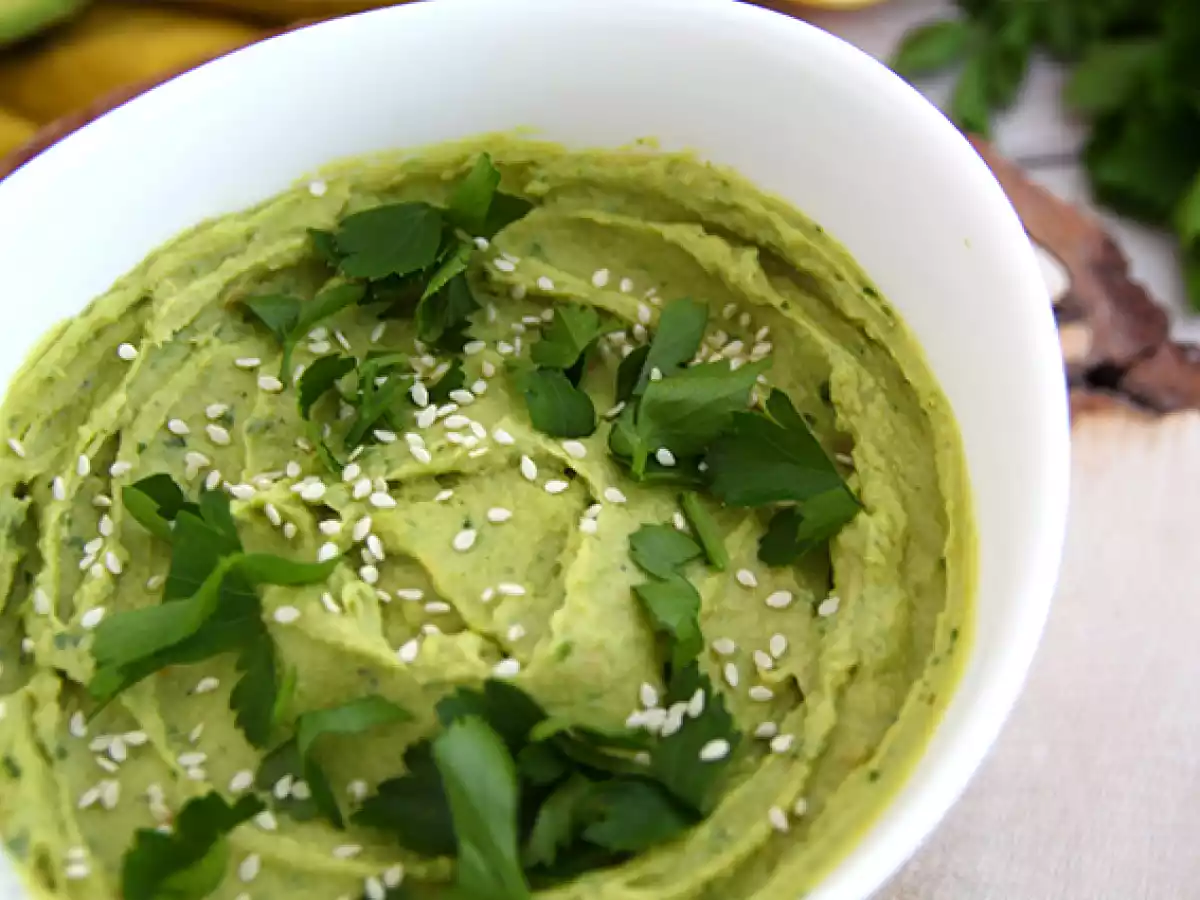 Humus cu avocado - poza 3