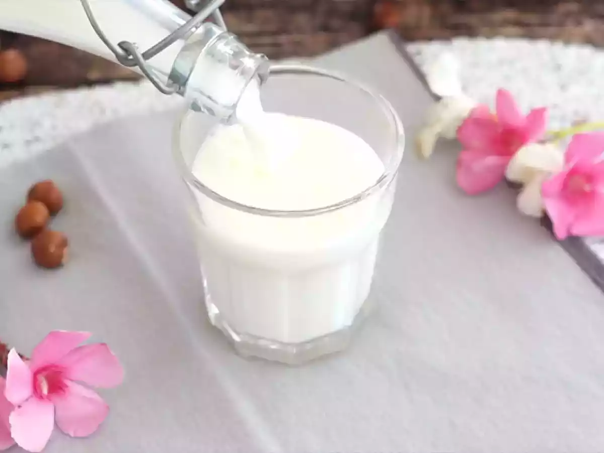 Lapte de migdale facut in casa - poza 2