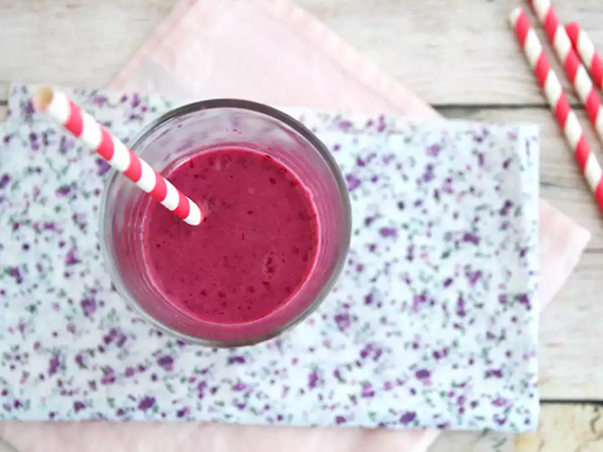 Lassi cu fructe rosii - poza 4