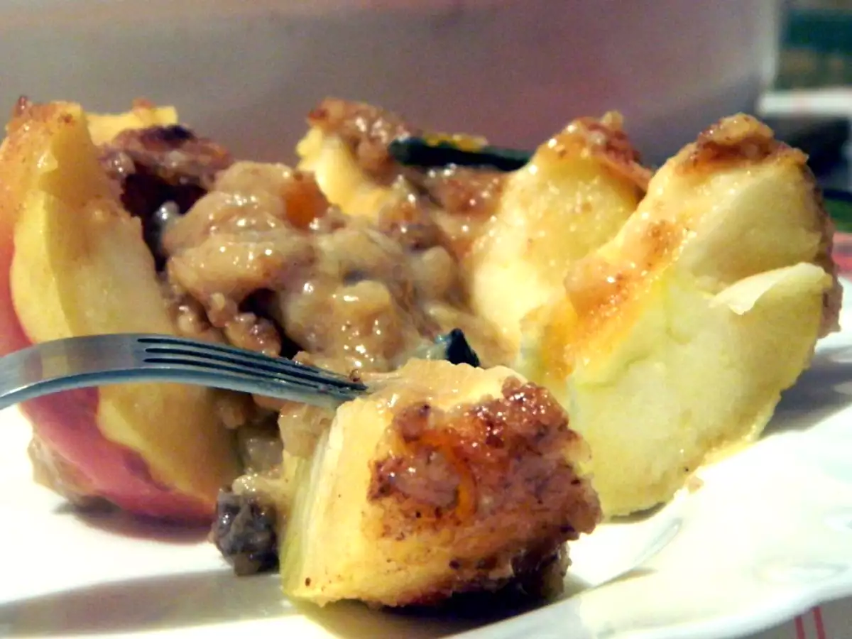 Mere coapte cu sos de cognac - poza 2