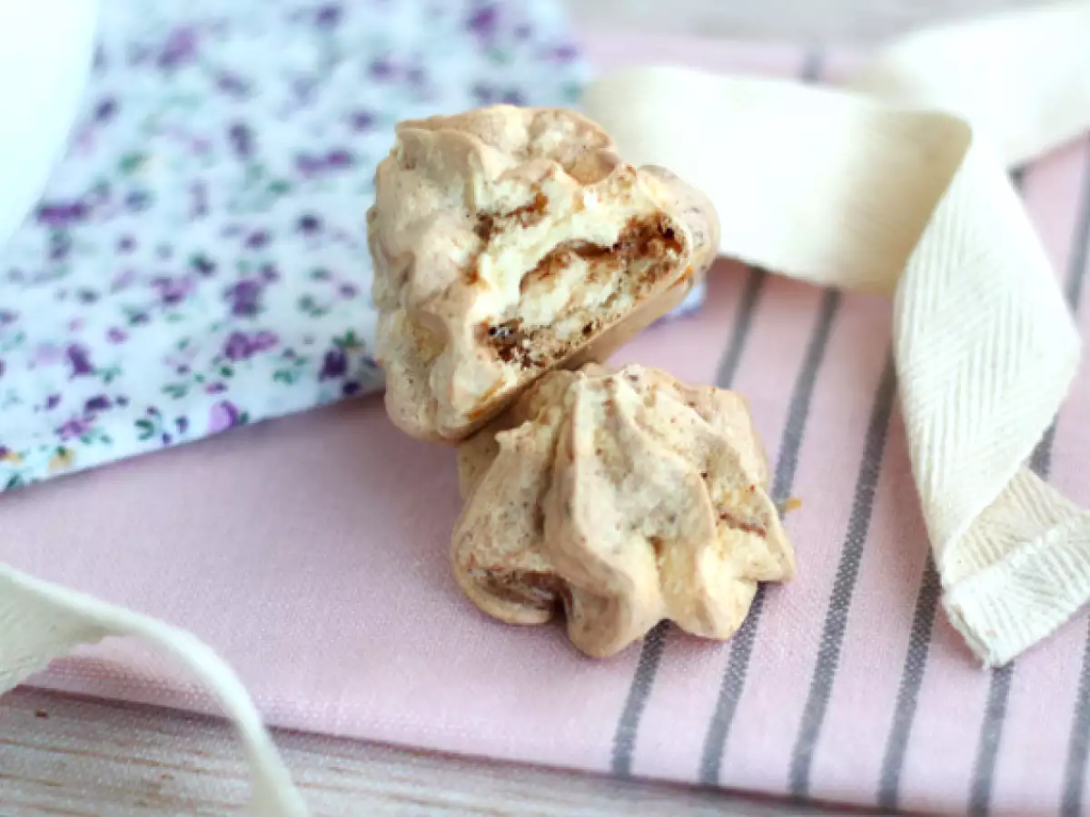 Meringues cu Nutella - poza 4