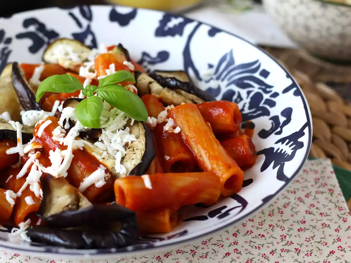 Paste alla Norma - Paste siciliene cu vinete - poza 2