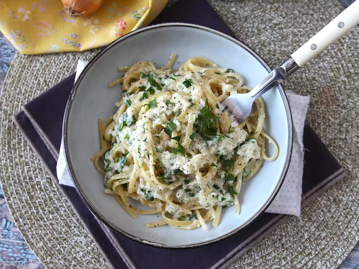 Paste cremoase cu ceapă: un prim fel de mâncare gustos și ieftin! - poza 2