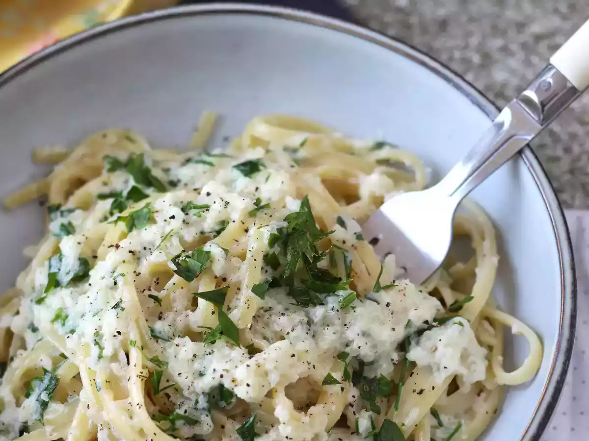 Paste cremoase cu ceapă: un prim fel de mâncare gustos și ieftin! - poza 4