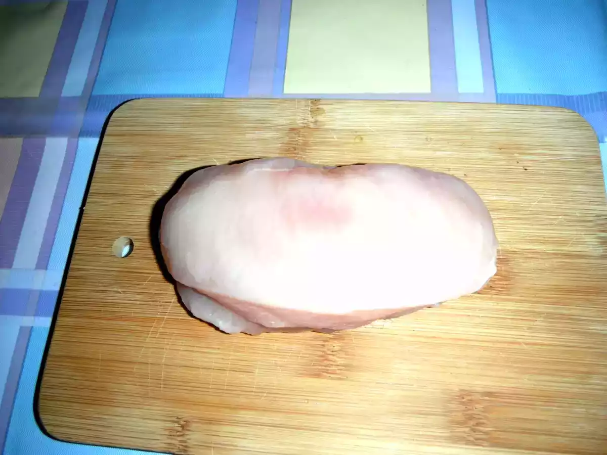 Piept de pui cu sos de brânză albastră şi legume la abur - poza 3