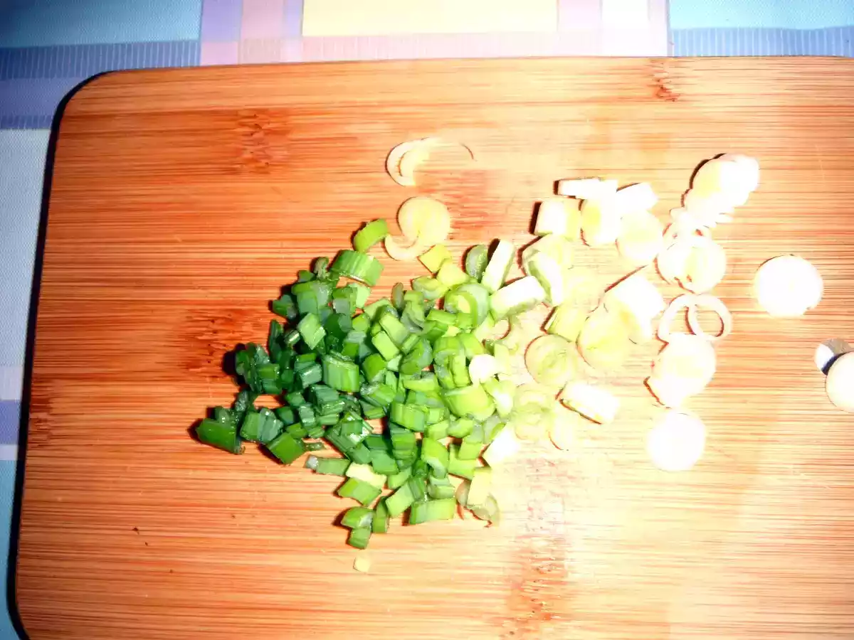 Piept de pui cu sos de brânză albastră şi legume la abur - poza 6