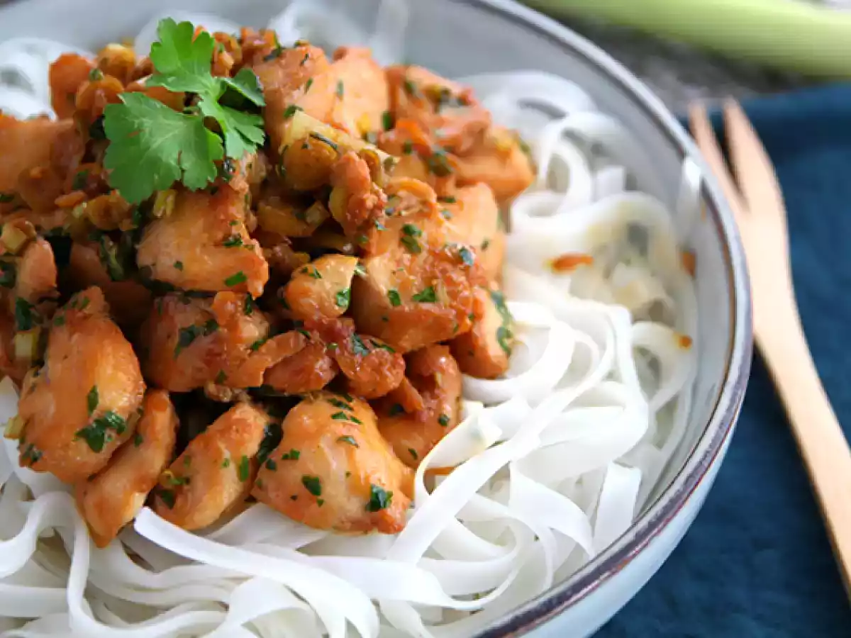 Pui cu ghimbir si lemongrass - poza 2