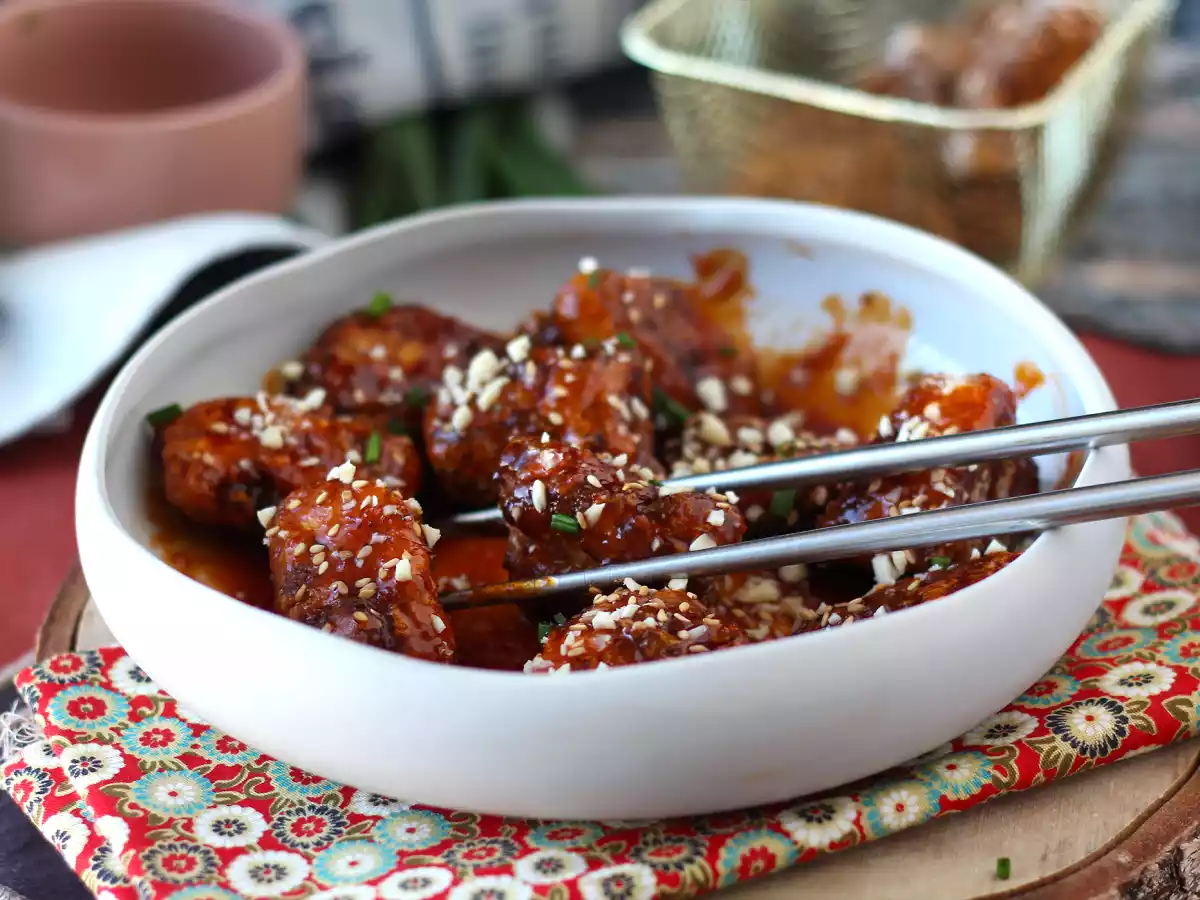 Pui prăjit coreean cu sos picant Gochujang - Dakgangjeong - poza 5