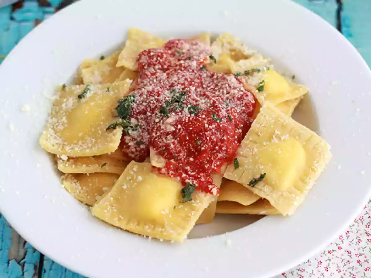 Ravioli cu ricotta