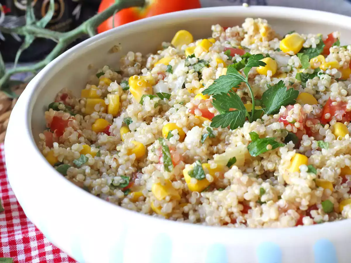 Salată de quinoa cu aromă de tabbouleh: Răcoritoare și sănătoasă - poza 4