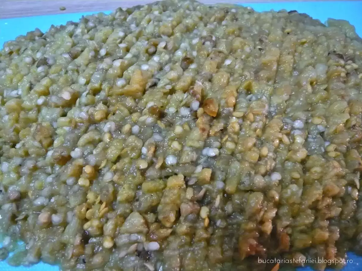 Salata de vinete cu ceapa si maioneza - poza 4