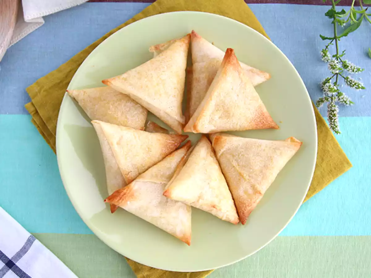 Samosas cu branza de capra si miere - poza 2