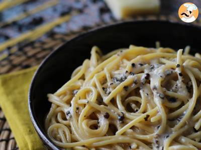 Spaghete cacio e pepe: 3 ingrediente, o explozie de gust! - poza 6