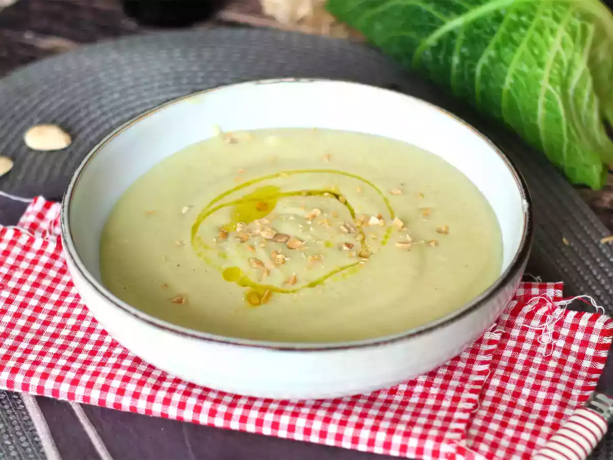 Supă cremă din varză kale (gătită la oala sub presiune) - poza 3