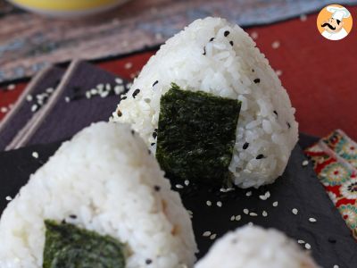 Ton onigiri, micul sandviș japonez triunghiular din orez - おにぎり - poza 8